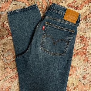 Levi’s Wedgie Straight Denim